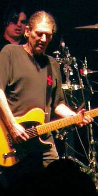 Allen Lanier, American rock keyboardist and guitarist (Blue Öyster Cult), dies at age 67